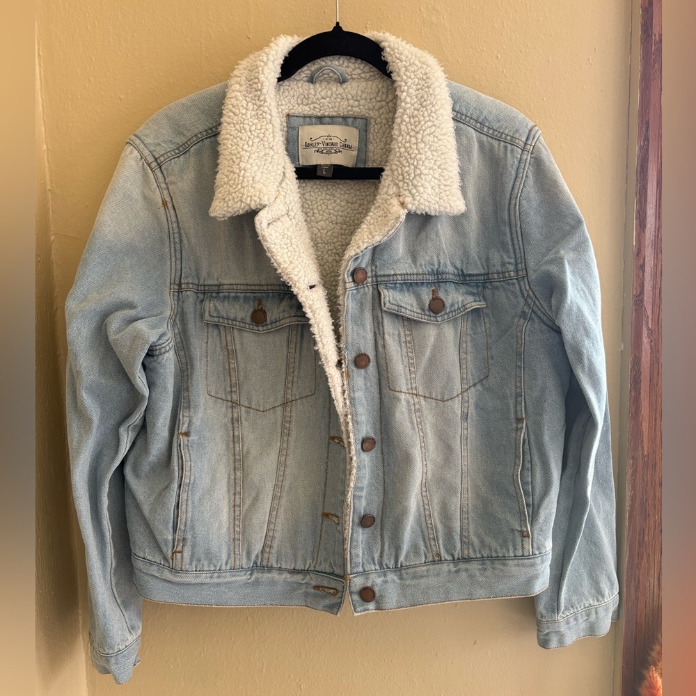 Light Blue Denim Sherpa Jacket (Ashley Vintage Charm) Size Large